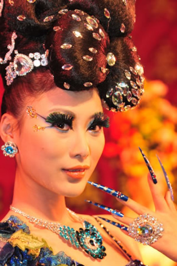 第十三届江苏省美容美发美甲大赛金莎彩妆作品